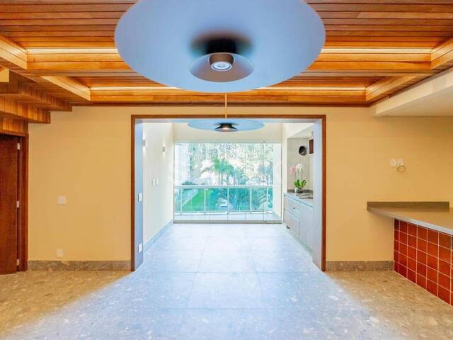 Apartamento para Venda em Santana de Parnaíba - 5