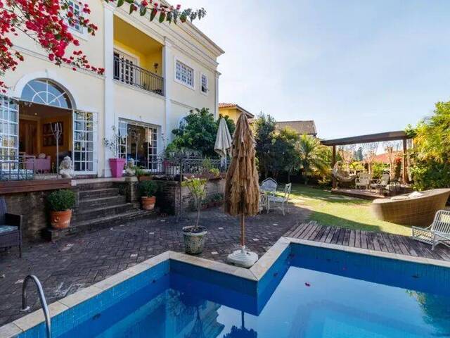 #1684 - Casa para Venda em Santana de Parnaíba - SP