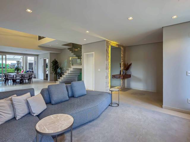 #1701 - Casa para Venda em Santana de Parnaíba - SP