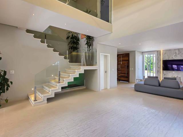 Casa para Venda em Santana de Parnaíba - 4