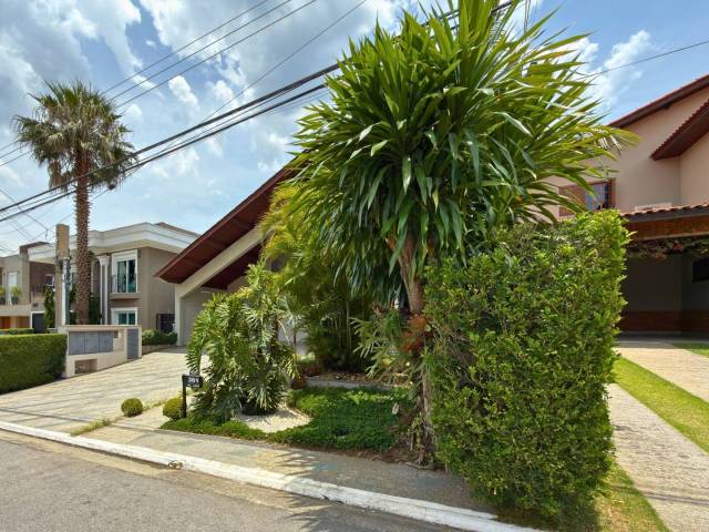 #1704 - Casa para Venda em Santana de Parnaíba - SP