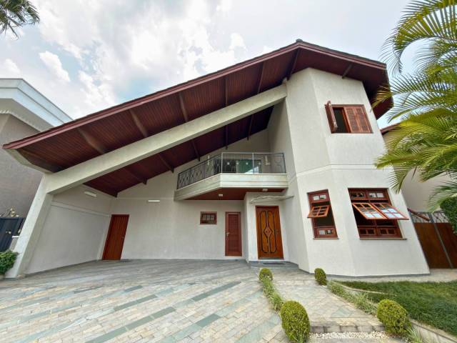 Casa para Venda em Santana de Parnaíba - 4