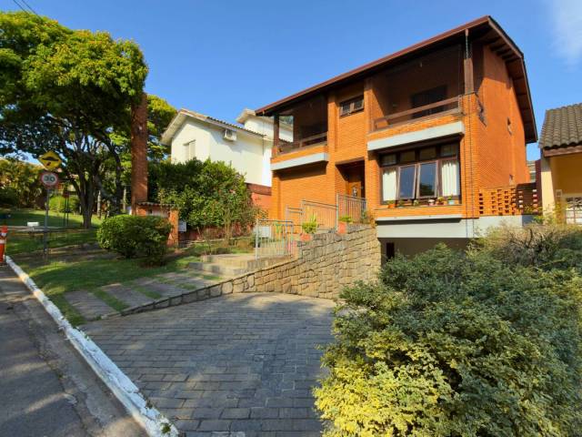 #1707 - Casa para Venda em Santana de Parnaíba - SP