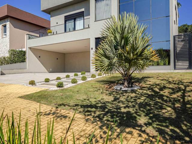 #1708 - Casa para Venda em Santana de Parnaíba - SP