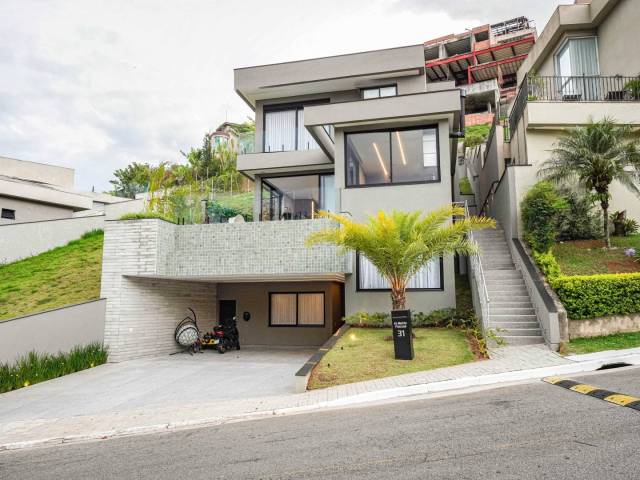 #1709 - Casa para Venda em Santana de Parnaíba - SP