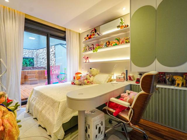 #1709 - Casa para Venda em Santana de Parnaíba - SP