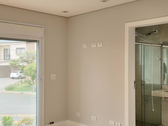 #1789 - Casa para Venda em Santana de Parnaíba - SP