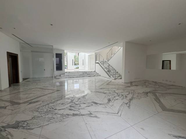 #1802 - Casa para Locação em Santana de Parnaíba - SP