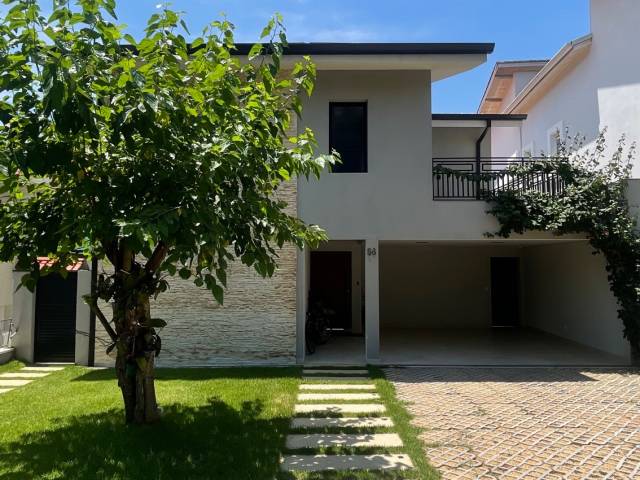 #1803 - Casa para Locação em Santana de Parnaíba - SP