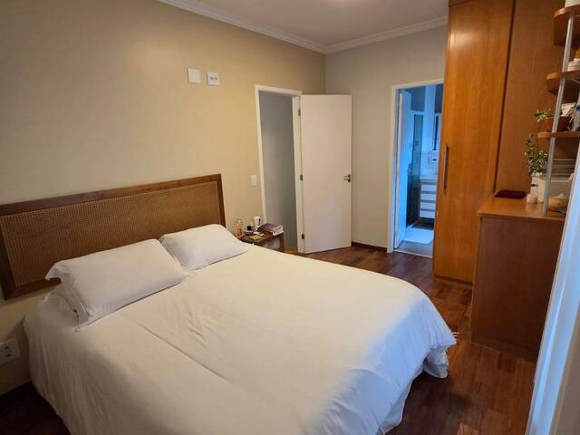 Casa para Venda em Santana de Parnaíba - 5