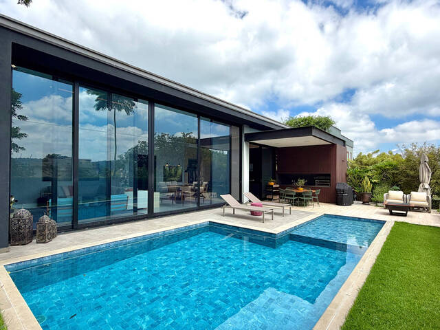 Casa para Venda em Santana de Parnaíba - 2