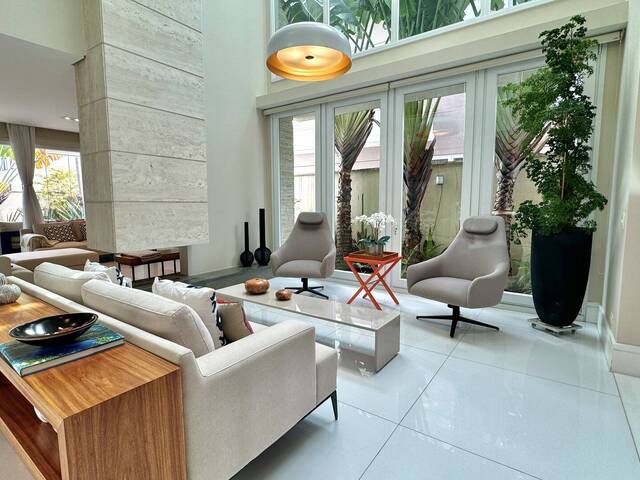 Casa para Venda em Santana de Parnaíba - 3