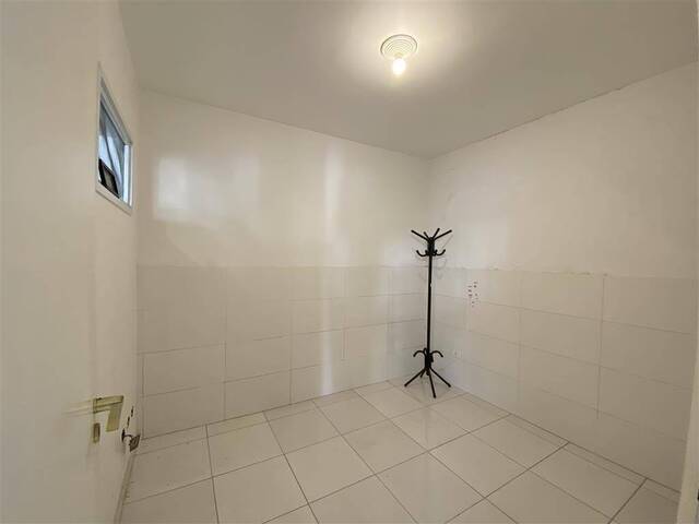 Casa para Venda em Santana de Parnaíba - 4