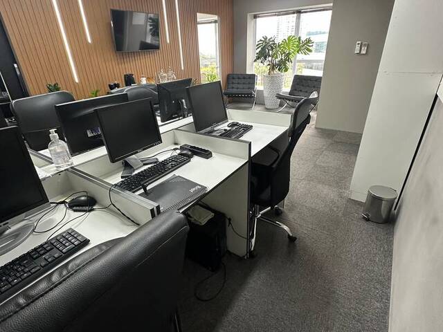 Sala para Venda em Barueri - 4