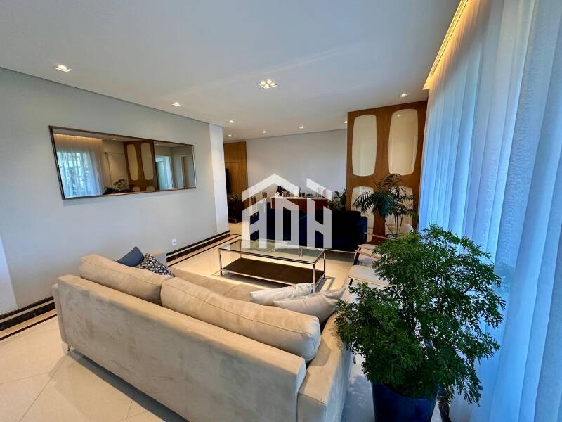 Apartamento à venda com 3 quartos, 200m² - Foto 3