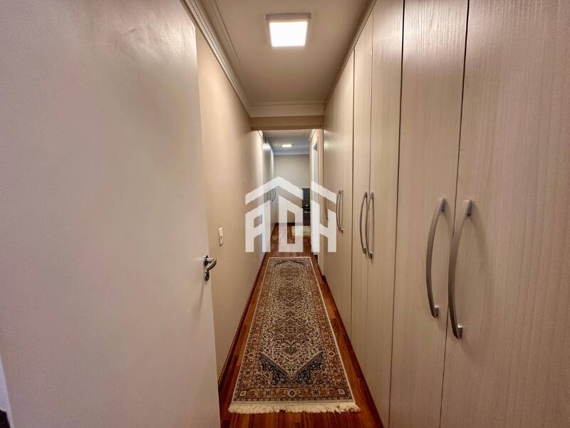 Apartamento à venda com 3 quartos, 200m² - Foto 7