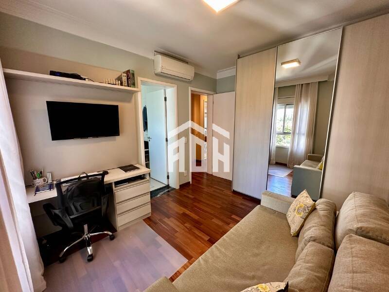 Apartamento à venda com 3 quartos, 200m² - Foto 12