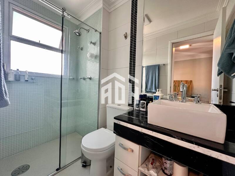 Apartamento à venda com 3 quartos, 200m² - Foto 13