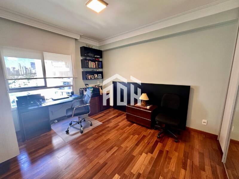 Apartamento à venda com 3 quartos, 200m² - Foto 14