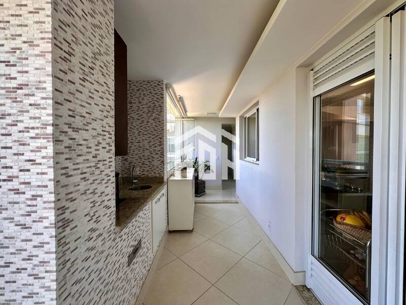 Apartamento à venda com 3 quartos, 200m² - Foto 18